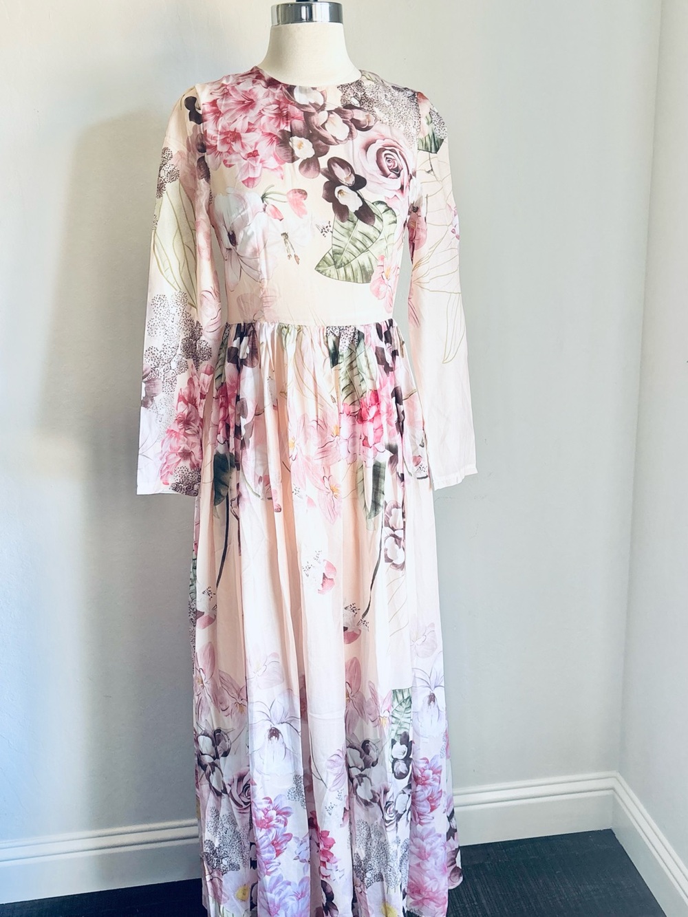 Elegant Blush Floral Long Sleeve Maxi Dress